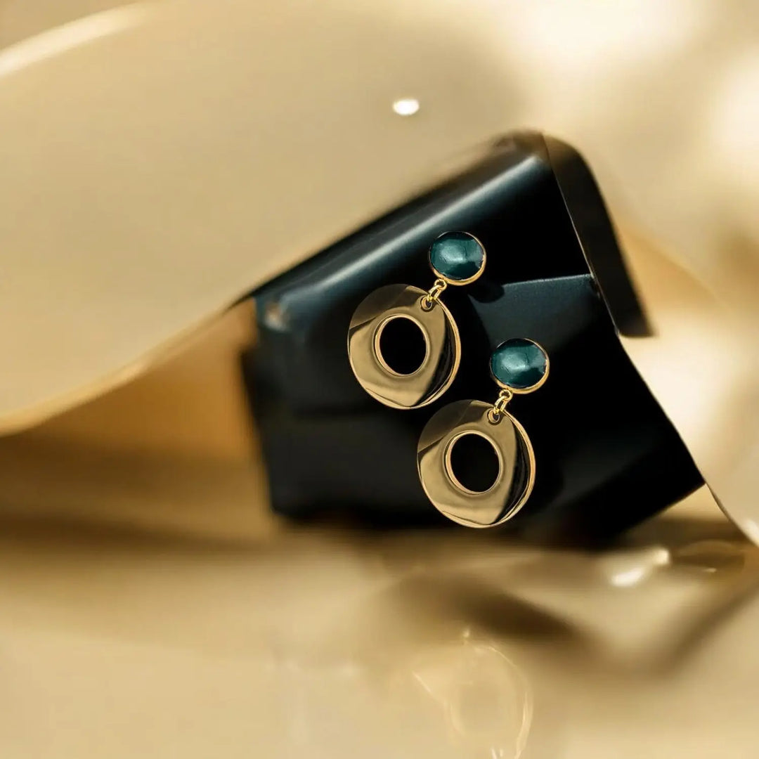 Ohrringe | SOLEA Epoxid Schmuck | Exklusive Epoxid Ohrringe Stilvolle Unikate- handmade in Austria Mit einer breiten Palette von Stilen und Formen bietet Epoxid-Ohrschmuck eine Vielfalt an Möglichkeiten, das Gesicht kunstvoll zu betonen und die Persönlich