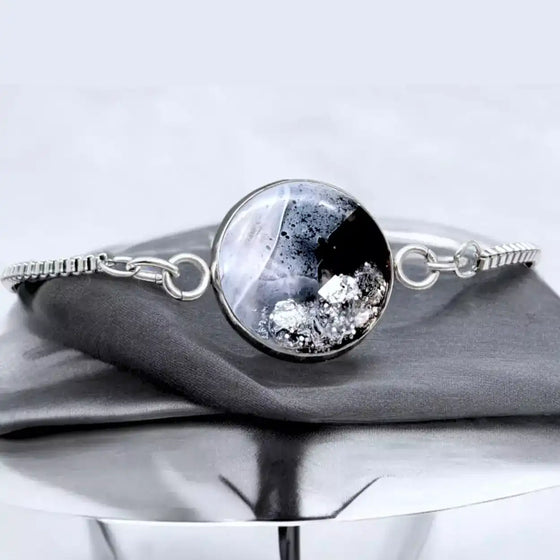 Armbänder