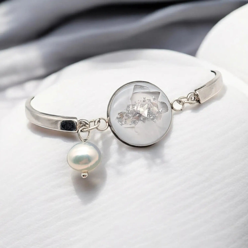 Silberarmband mit Perle und Glasanhänger aus der Kollektion Silver Gleam