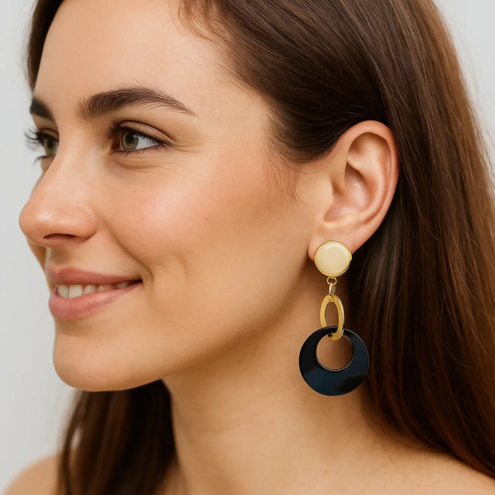 Beige Elegance Studs - Ohrstecker