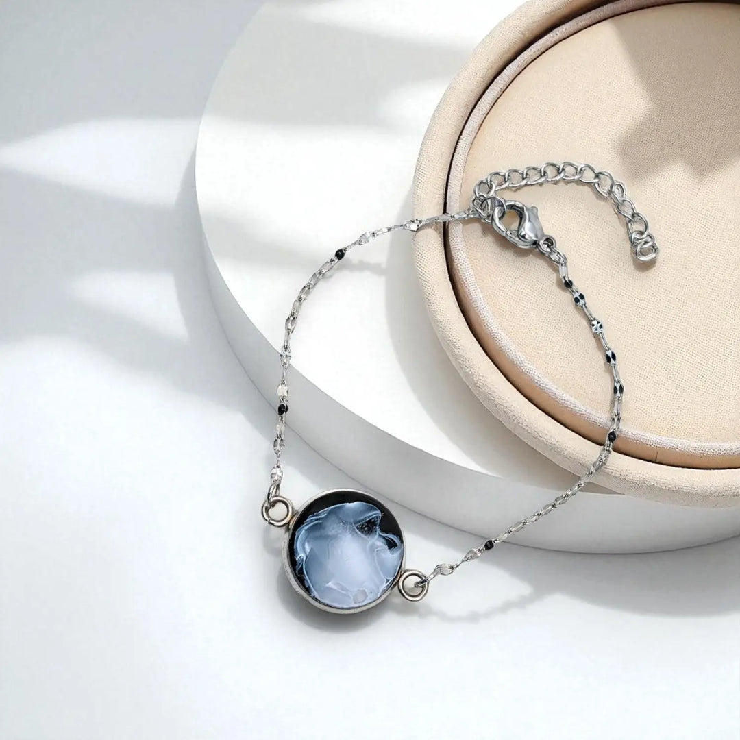 Charming Enamel Elegance - Emaille-Perlenkette