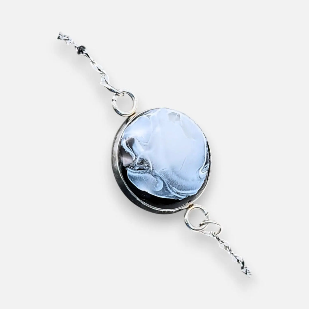 Charming Enamel Elegance - Emaille-Perlenkette