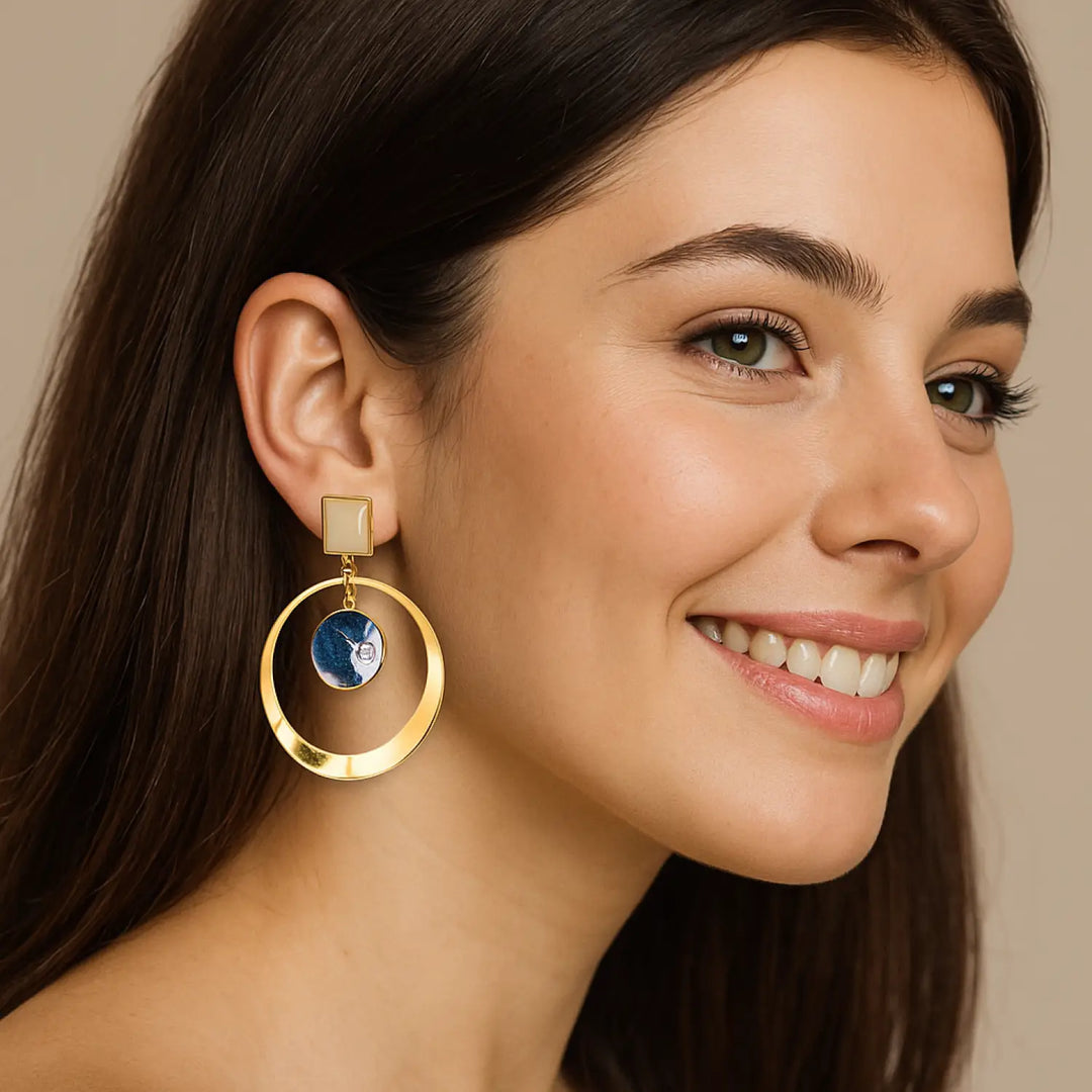 Ivory Grace Studs - Ohrstecker