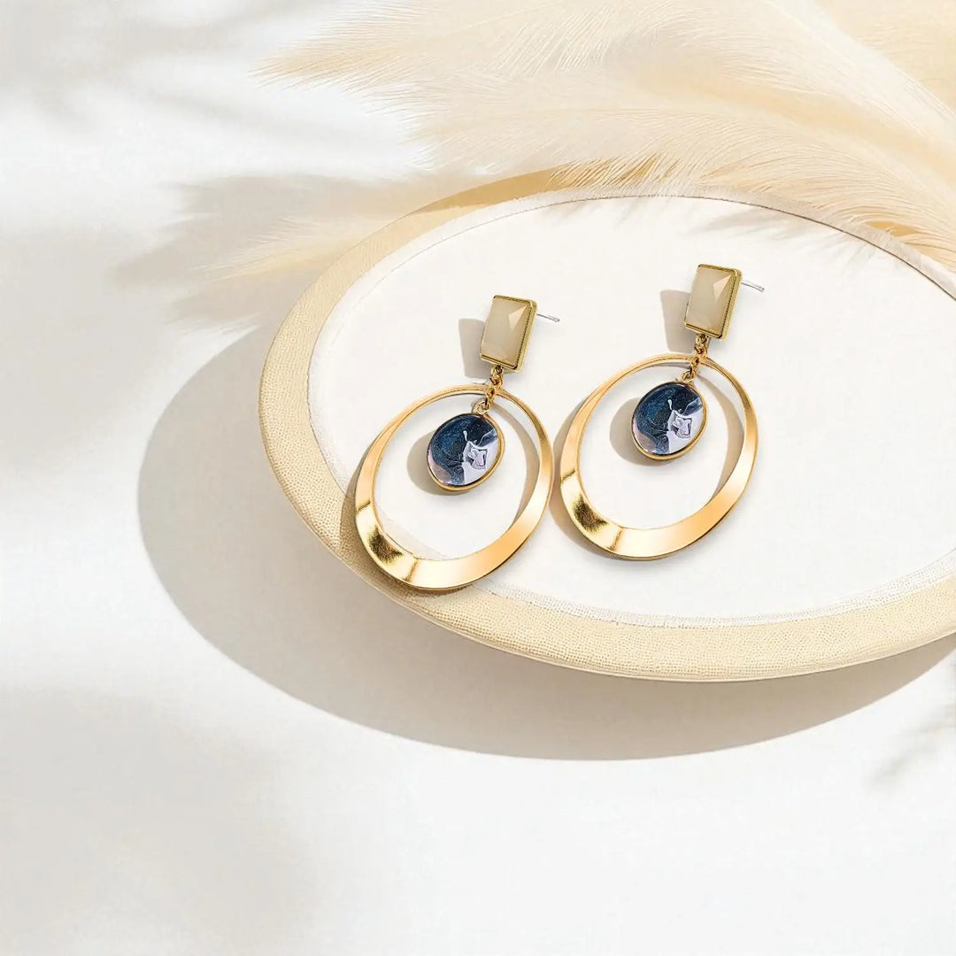 Ivory Grace Studs - Ohrstecker