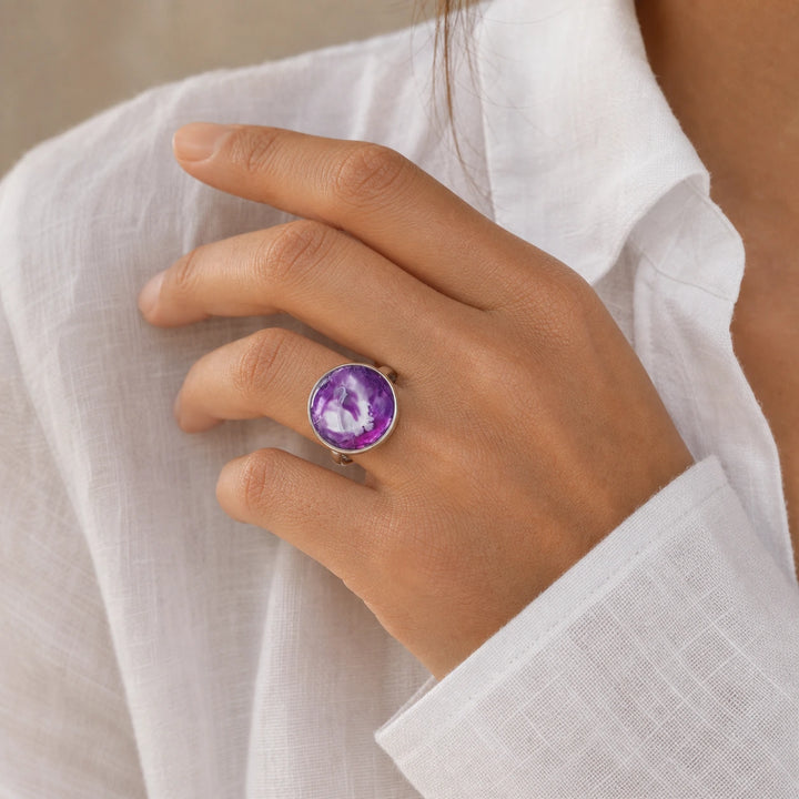Amethyst Snow Ring von SOLEA - Modelbild