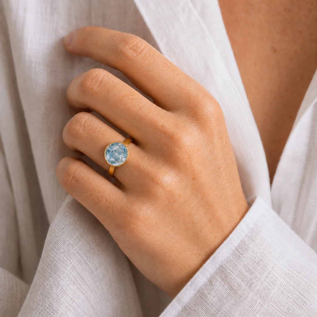 Azure Frost Ring von SOLEA - Modelbild
