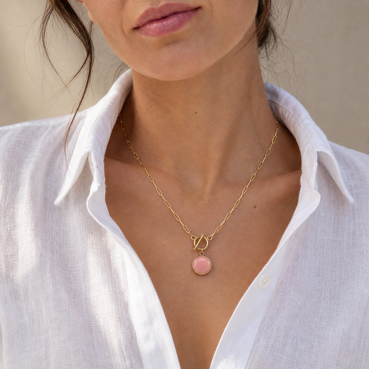 Blushing Beauty Paperclip von SOLEA - Modelbild