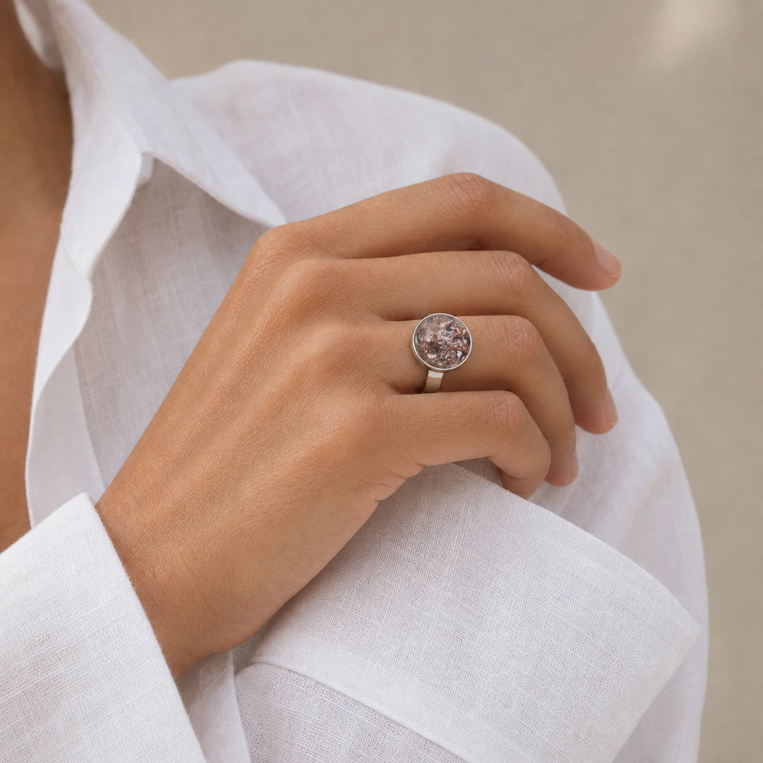 Bronze Glow Ring von SOLEA - Modelbild