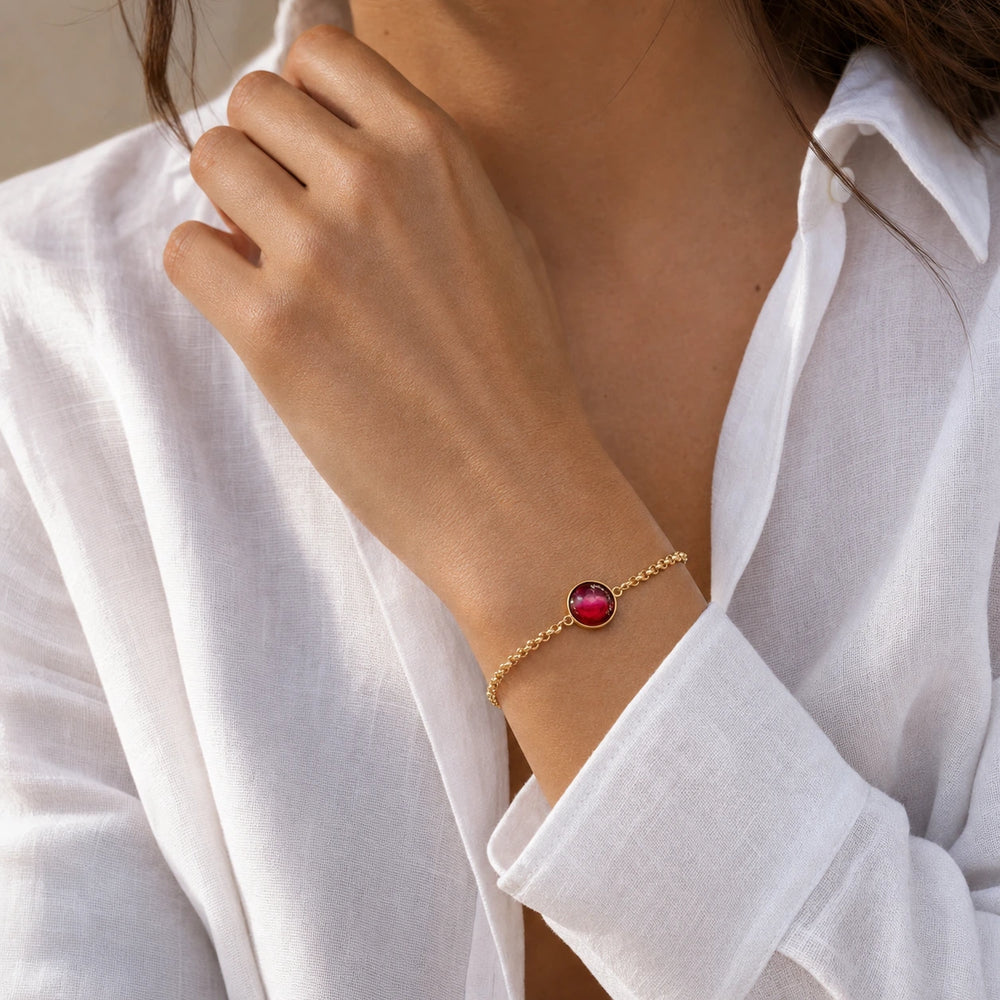 Crimson Delight von SOLEA - Modelbild