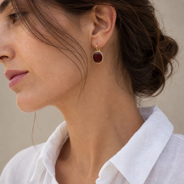 Ruby Sparkle von SOLEA getragen - Ohrringe