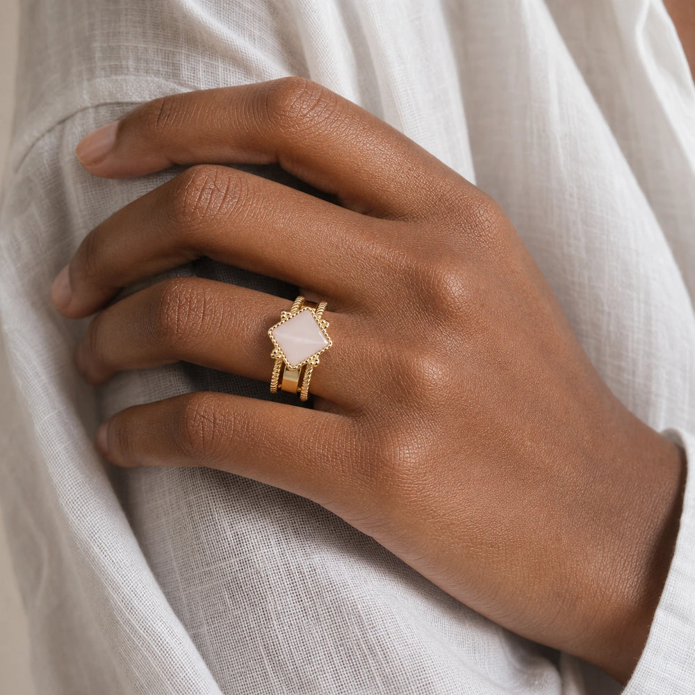 Frost Glow Ring von SOLEA - Modelbild
