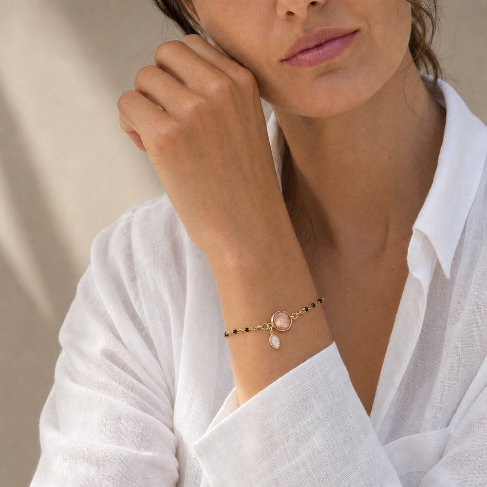 Gold Essence von SOLEA - Modelbild