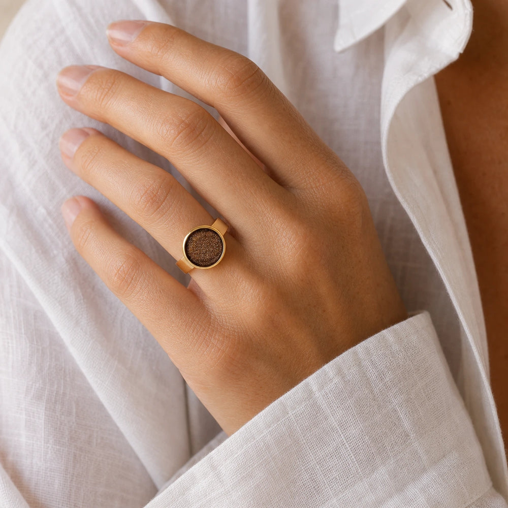 Golden Satisfaction von SOLEA - Modelbild