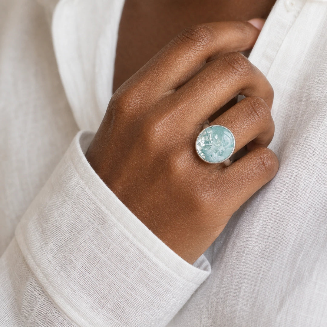 Meadow Frost Ring von SOLEA - Modelbild