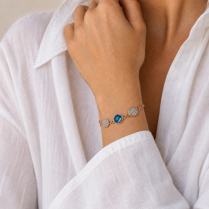 Rosé Noir Elegance von SOLEA - Modelbild