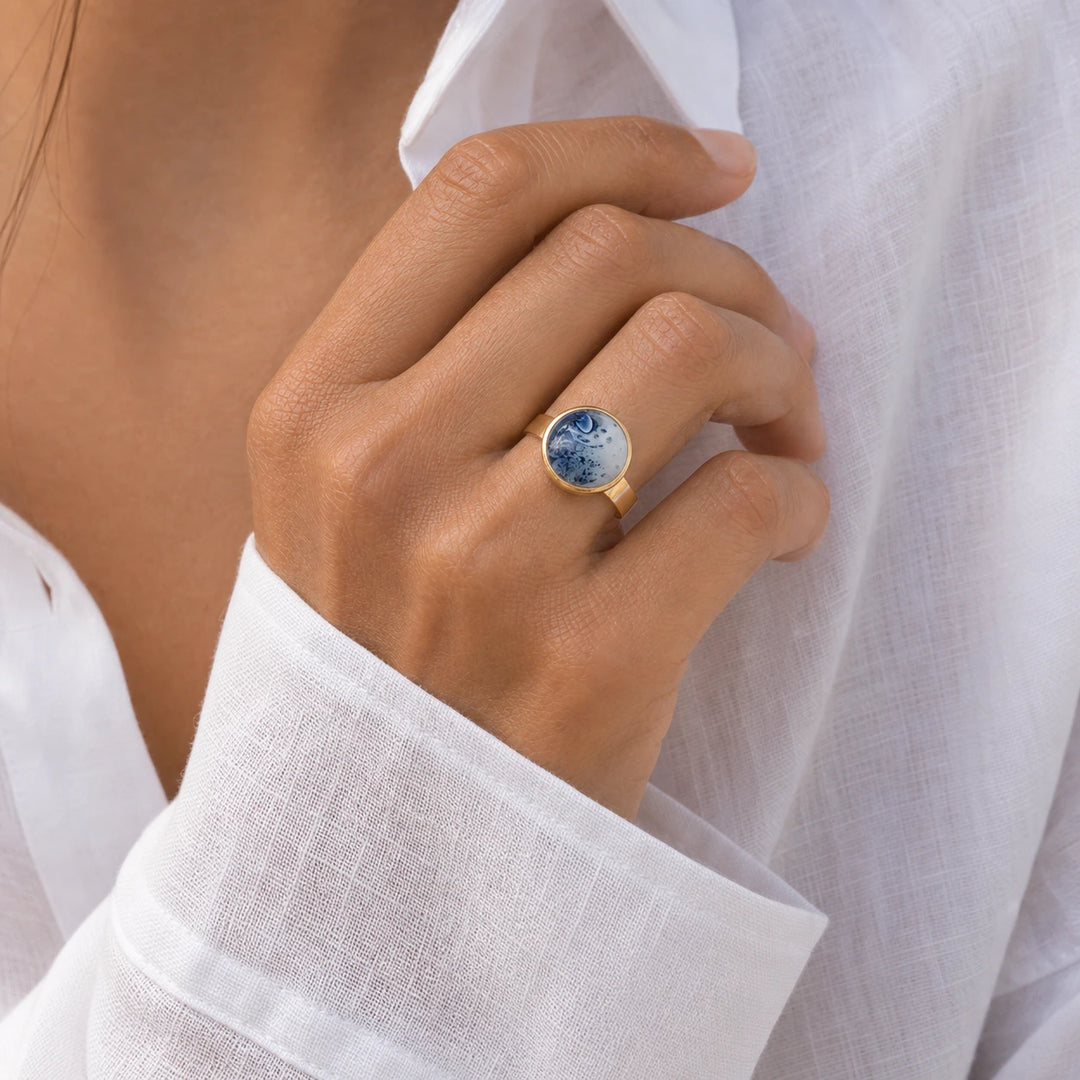 Sky Ivory Ring von SOLEA - Modelbild