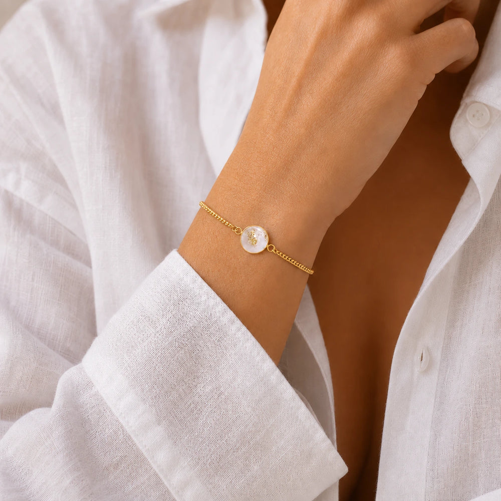 Slider Box Bracelet von SOLEA - Modelbild
