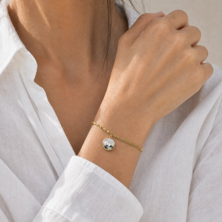 White Elegance von SOLEA - Modelbild